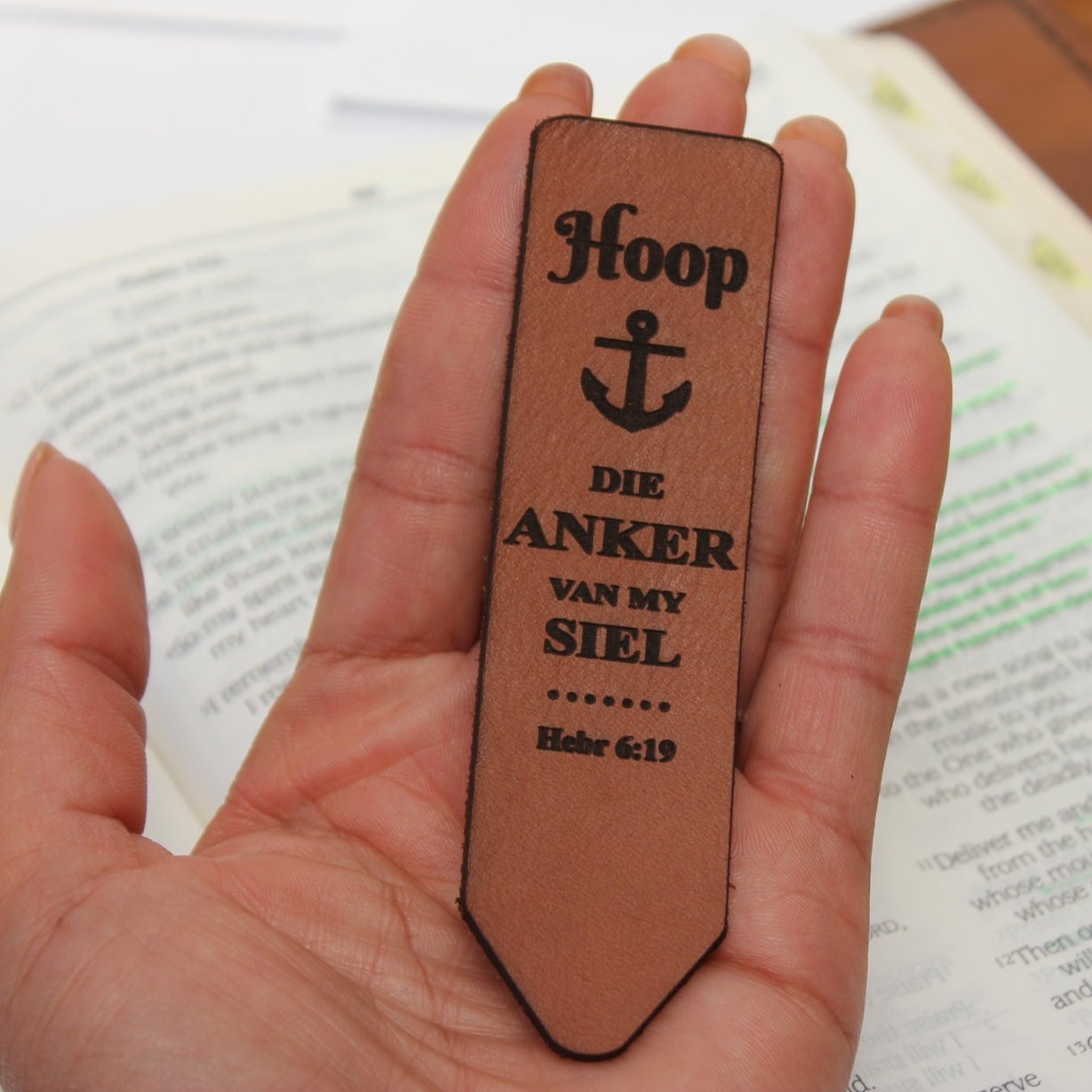 Hoop die anker van my siel - Christian Engraved Leather Bookmark - Christian Gifts South Africa