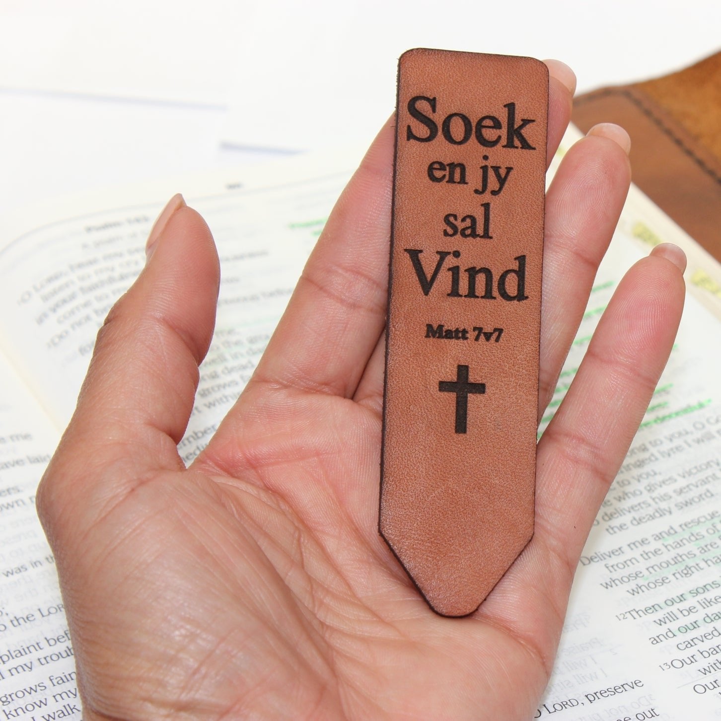 Soek en jy sal vind - Christian Engraved Leather Bookmark - Christian Gifts South Africa