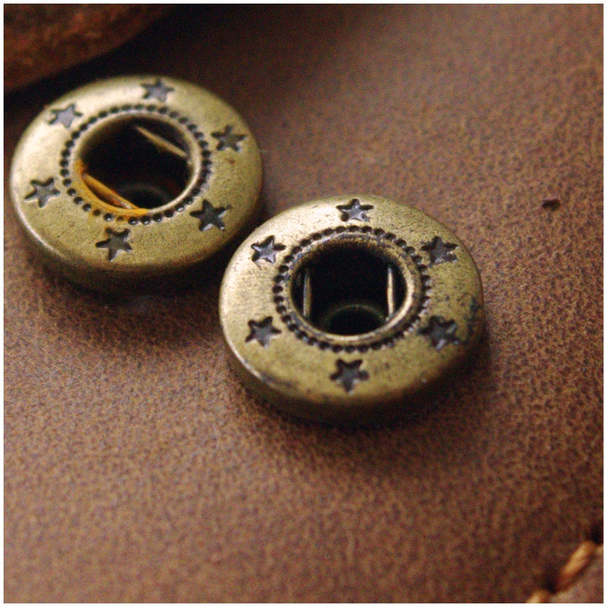 Trust in the Lord - Christian Leather Wallet (Zip)